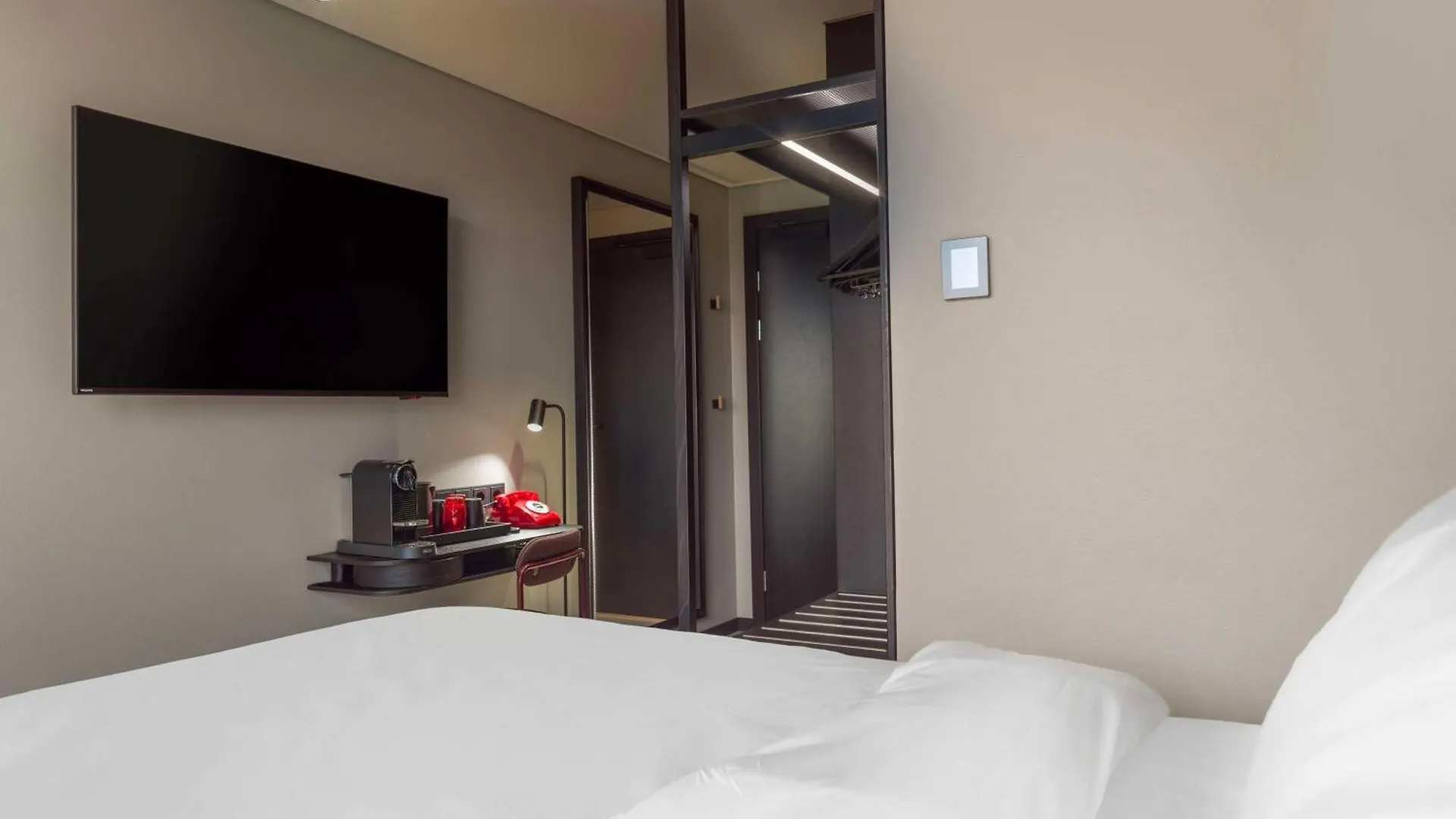 Radisson Red Helsinki Hotel