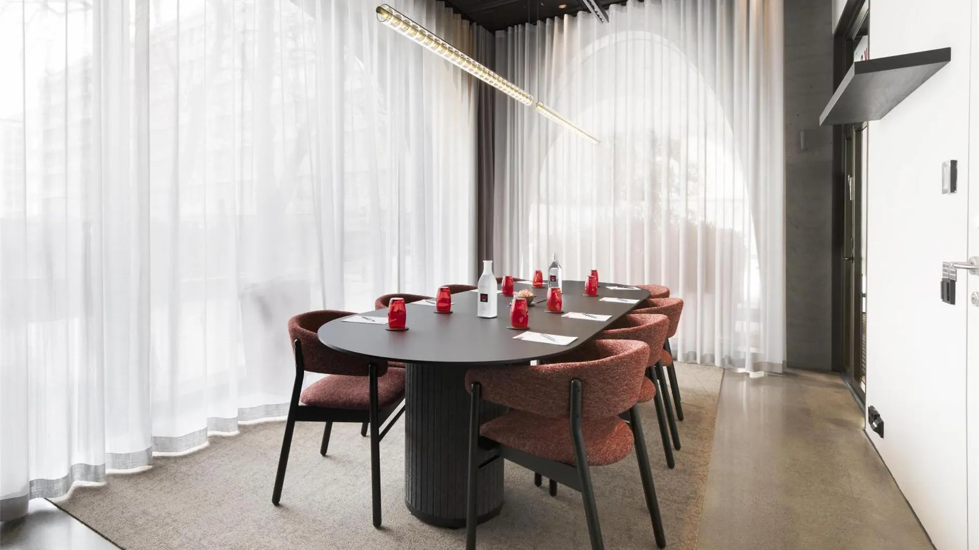 Radisson Red Helsinki Hotell